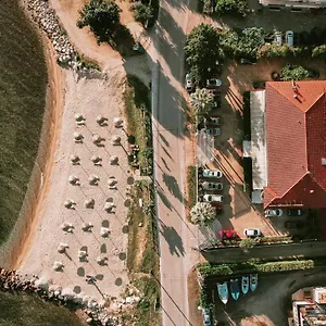 https://calma-beach.hotelschalkidiki.net