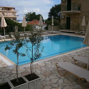 Aparthotel Petros